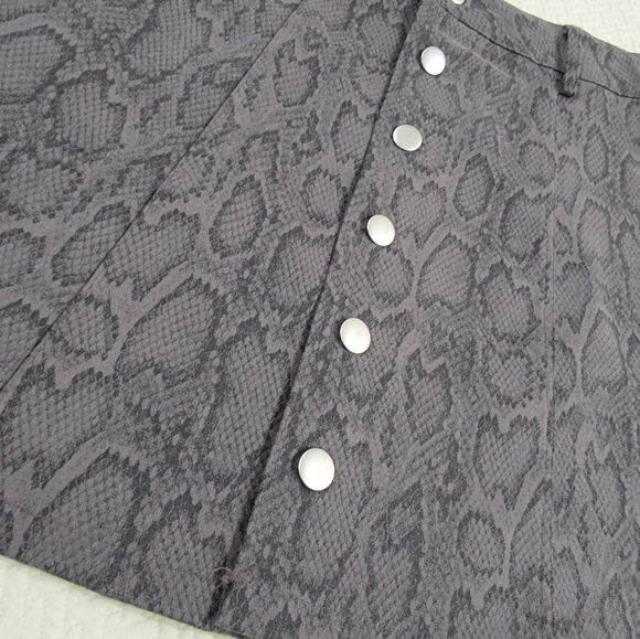 Karlie Brown Snake Print Skirt Button Front Size Small - Picture 2 of 11